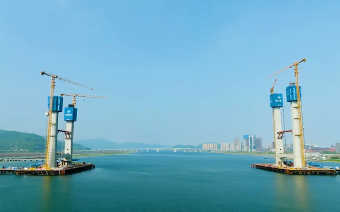 飞渡东海 | w66利来群塔助建六横公路大桥一期工程
